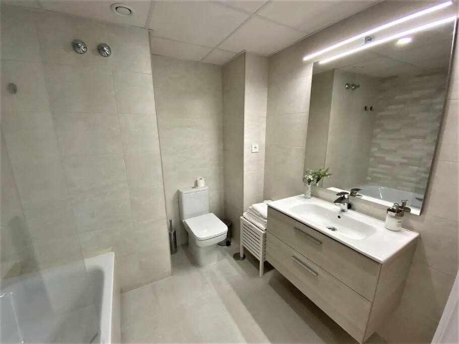 XV Apartamentos Morales & Arnal 埃斯特波纳 外观 照片