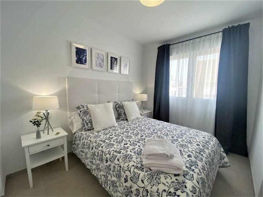 XV Apartamentos Morales & Arnal 埃斯特波纳 外观 照片