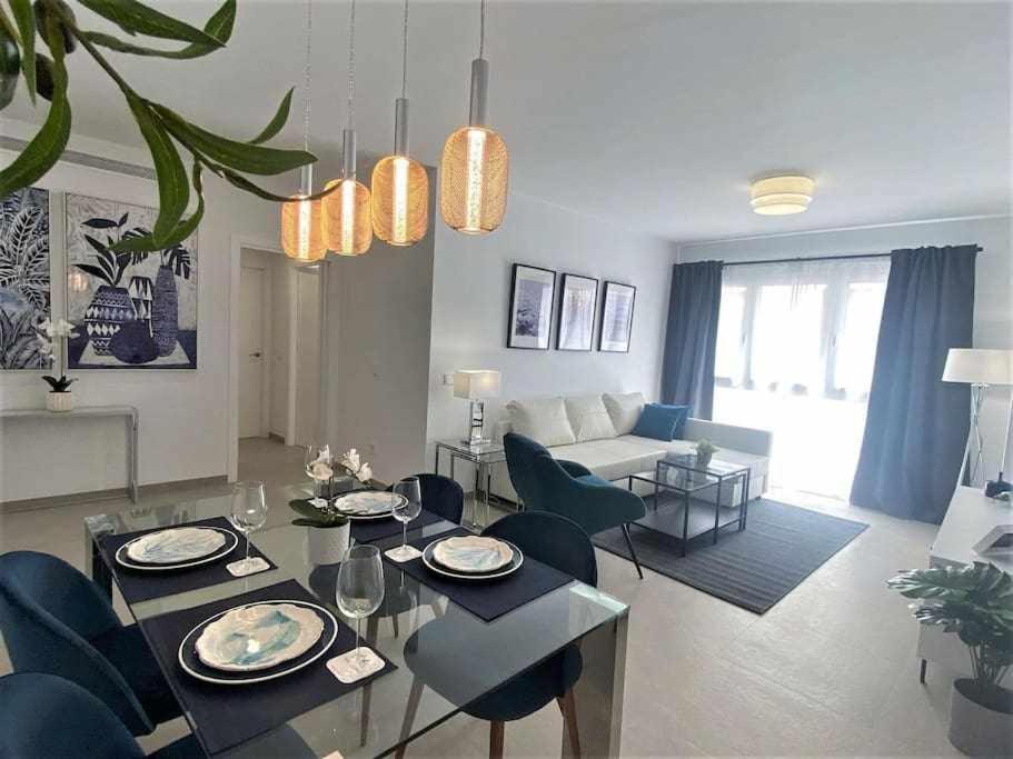 XV Apartamentos Morales & Arnal 埃斯特波纳 外观 照片